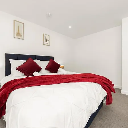 Appartement 62 Percent Off- Long - Centre - Perfect For Relocations, Business, Families And Leisure! Book Today At Premium Executive Serviced Apartments- 2 Bed - Arden Gate, Free Wi-fi Birmingham