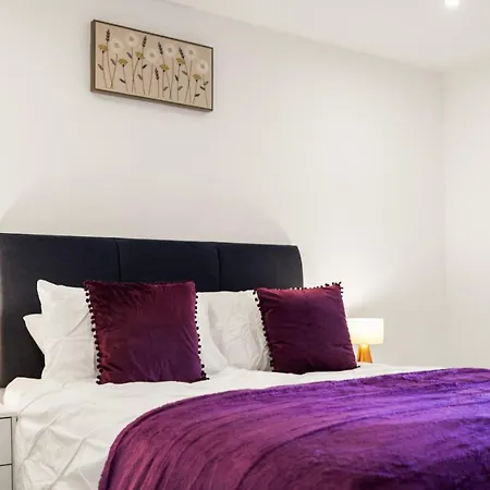 62 Percent Off- Long - Centre - Perfect For Relocations, Business, Families And Leisure! Book Today At Premium Executive Serviced Apartments- 2 Bed - Arden Gate, Free Wi-fi Appartement Birmingham